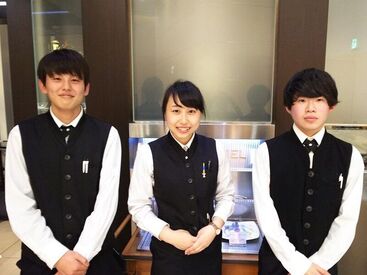 レトロな制服が人気♪＊背のびできちゃう大人カフェでバイトデビューしちゃおう★