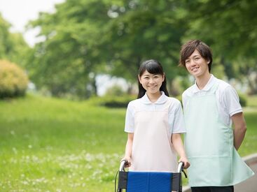 グループホームみさき寝屋川【001】 業務のIT化を推進中！
介護の記録などはタブレット端末で入力！
手書きではないのでラクラク♪
慣れたらスムーズに使えます★