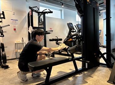 まずは受付・清掃メインで安心スタート
接客少なめ＆落ち着いた環境♪
忙しすぎず、「静かでキレイな空間」で働けます！
