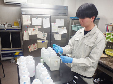 ちょっと特殊な企業だからこそ…
未経験から始めたスタッフばかり♪
お仕事は丁寧にお教えするので安心してください＊