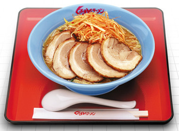 メニューの中から、1食320円で自由に選んで食べられる♪