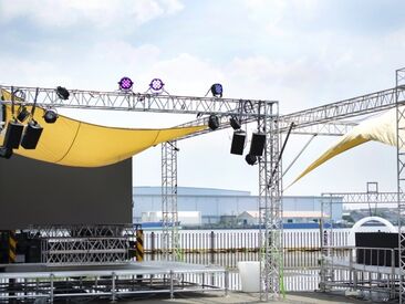 現場へは直行直帰OK！
行き帰りで事務所に寄らずにラクラク退勤可能です◎
帰りに寄り道してご飯やお買い物…なんて方も♪