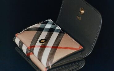 ラグジュアリーブランド
BURBERRY（バーバリー）