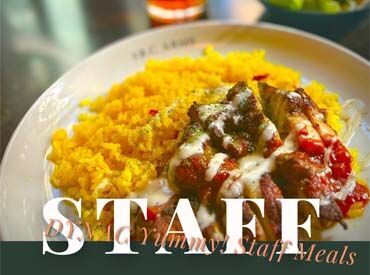 ↑↑
☆スタッフおすすめの賄い☆
5時間以上勤務⇒「賄い無料」
5時間未満⇒1食250円にて提供(希望者のみ)