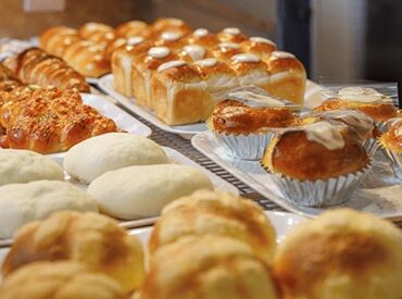 ≪大学の授業の合間にサクッと勤務OK！≫
Wワークも可能なので、忙しい毎日でも自分の
ペースで無理なく続けながら働けます♪