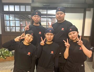 大砲ラーメン　小郡店 学校やサークル活動優先OK！
Wワーク希望の方も入れる日だけでOK◎
履歴書不要で気軽にご応募下さい♪