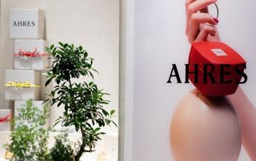 コスメブランド
AHRES(アーレス)