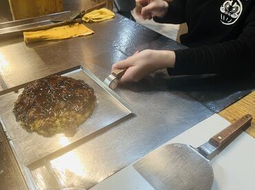 時給1100円～！
まかない無料＆車・バイク通勤もOK！