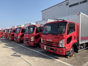 トレーラーや大型トラックの運転経験がある方、大歓迎!
「資格はあるけどブランクがあって不安…」という方もご相談ください♪