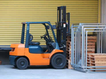 株式会社中部成和 ※勤務地清須市 ＼リフトスタッフ大募集！／
24時まで稼働する倉庫
日中・夕勤などシフトも選べる◎