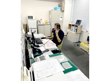 明鏡管理サービス株式会社 40～60代活躍中！
室内で座って勤務できるお仕事です。
長期で安定した働き方ができますよ♪