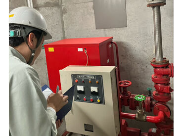 \月給25万円~27万円+賞与年2回あり/
基本17:30での定時退社で、
年間休日120日以上です♪