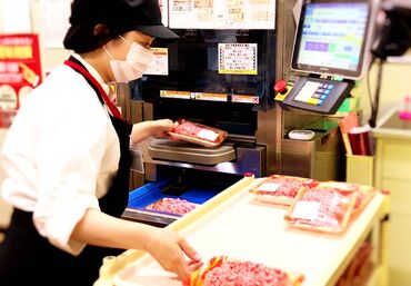 ラ・ブシュリー　稲毛海岸店 最初は値付けや鶏肉のパック詰め、洗い物からお願いします。