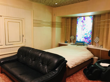 東京アイネ 服装・髪色・ネイル自由★自分らしく働ける職場♪
未経験からでも始めやすい環境です！