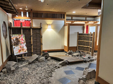 ≪なんば駅から駅チカ！徒歩5分★≫
温かみのある店内です◎
落ち着いた雰囲気の中で接客ができますよ♪