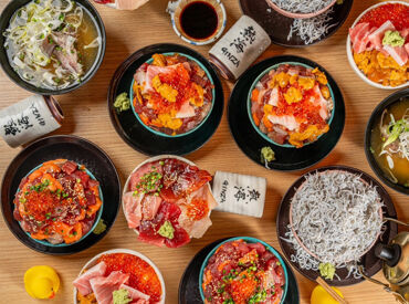 飲食未経験さんも大歓迎!
何よりも働いていて「楽しいという気持ちをを重視しています♪
最高の仲間ができる環境です◎