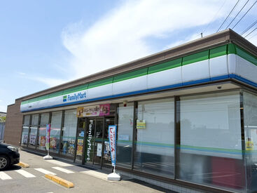 朝専門or日勤専門で選べる♪
固定シフトで予定が立てやすい！
車・バイク・自転車通勤ぜーんぶOK◎