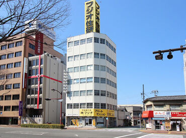 最初は先輩が徹底フォロー◎
未経験からでも安心のフォロー体制が
魅力の職場なんです♪
※画像はイメージです