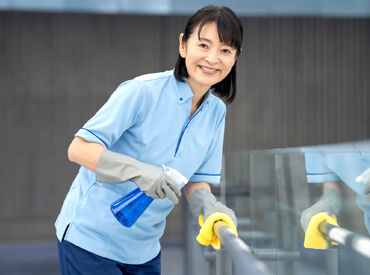 車・バイク・自転車通勤OK！
駐車場・駐輪場は無料なので負担ゼロ☆
雨の日や子どもの送迎後でも通いやすい♪