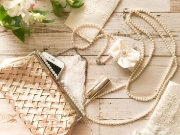 ファッション人材リンク株式会社【FJL】 ﾟ*｡☆ NEWスタッフ募集 ☆。*ﾟ
30～40代女性スタッフ活躍中！
人気雑貨ブランドで働けるチャンス♪
販売経験を活かせるお仕事