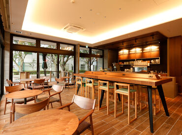 ＃博多駅・東比恵駅から徒歩圏内！
お仕事前後は、博多周辺でお買い物も◎
＃未経験・フリーター大歓迎！