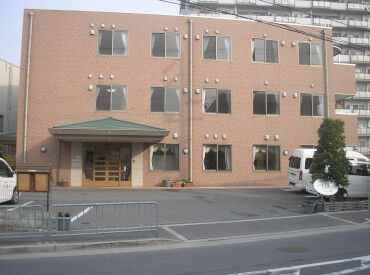 寝屋川ケアセンターそよ風 ＼正規フルタイム社員の募集です！／
30～50代を中心に、全世代のスタッフ在籍！
世代を超えて、自然と打ち解けられる職場です＊