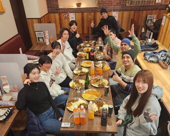 主に活躍されているスタッフさんは、
高校生、大学生、大学院生、主婦さんです！
幅広い世代が活躍中♪