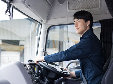 株式会社トラストファミリー 第一営業所【003】　※勤務地：愛知県豊田市 DI-185-A※ 新車を駐車場へ約300mの構内移動♪！昼勤専属、土日休み♪
※画像イメージ