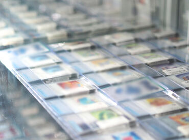 トレカ満満　オタロード店 ＼超話題のカードショップ◎／
アニメが好きな方、人と話すのが好きな方は大大大歓迎！
アニメ愛×接客力＝最高の仕事体験！