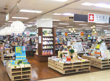 平和書店アル・プラザ鶴見店 ＜面接は1回のみ♪＞
働き方の希望を聞いたり、ご不明点にもお答えします。
働き方は希望に応じて調整可能です！