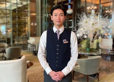 パレスホテル東京　ザ パレス ラウンジ （The Palace Lounge） "フォーブス・トラベルガイド"にて
9年連続5つ星を獲得した一流ホテル*
働きながらスキルが身につく環境です♪