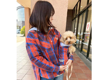 DOGDEPT フォレオ大津一里山店 未経験者歓迎◎カタいマニュアルはありません！
お客さんと、愛犬のお話をするのが楽しいお仕事♪