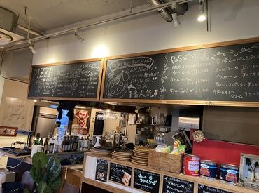 スタッフ同士の仲は非常に良く、
空き時間にはプライベートの話で盛り上がることも◎
入社後もすぐに馴染める環境です☆