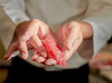 飲み会、旅行、ショッピングなどなど…
何かと出費がかさむ年越しに向けて
短期集中でひと稼ぎしませんか?