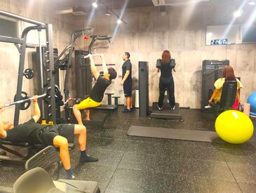 お客様がいないときは自由に器具の利用OK！
運動不足を解消したいという志望理由も◎