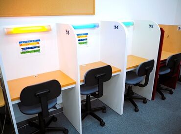 1科目の指導からOK！
「算数・数学なら教えられそう」「国語は得意」など、
自分が教えられる教科の選択が可能です
