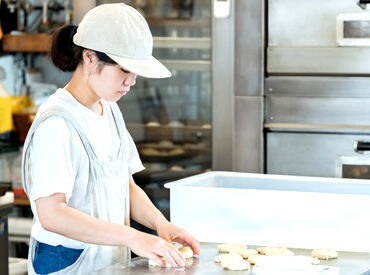 販売・製造メンバーでご飯会があることも。
もちろん任意参加◎
仕事中もとっても頼りやすい関係性です♪
※イメージ画像