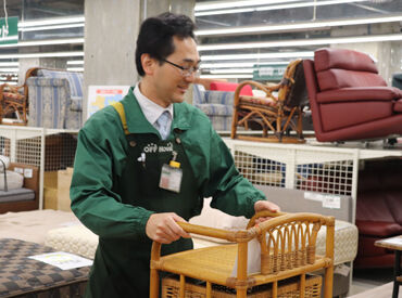 オフハウス　入間藤沢店　[20024] 買取受付・査定・商品陳列…など
業務は多岐にわたりますが
その分時間が過ぎるのはあっという間!!
充実感もありますよ◎