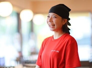 丸源ラーメン 海老名上郷店 ★丸源STAFF大募集★
来月ちょっと忙しいんだよな～…なんて
気軽に話せるから、安心♪
気さくな先輩達が待ってます!!