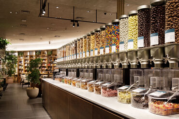 <20~40代活躍中!>
学生さん、フリーターさん、主婦さん大歓迎♪
週3日~OKなので、プライベートとの両立バッチリ◎