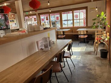 ぎょうざの萬代　豊川店 シフトは柔軟対応◎
学校のテスト期間や
急なお休みなども考慮します★
お気軽にご相談ください！