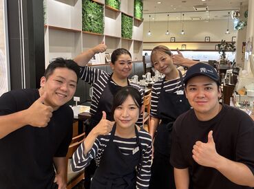カリィ&カフェ Vajraroad（ヴァサラロード）仙台アエル店 野菜のカット・素揚げなど…
大きい鍋ではなく小さな鍋で1つずつ作るので
未経験で入社した方でも比較的覚えやすいです♪