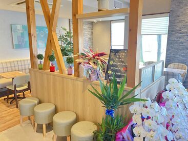 ◆勤務開始日相談OK◆
今すぐ働きたい方はもちろん、
来月からの勤務など…！
先の勤務開始もご相談くださいね♪