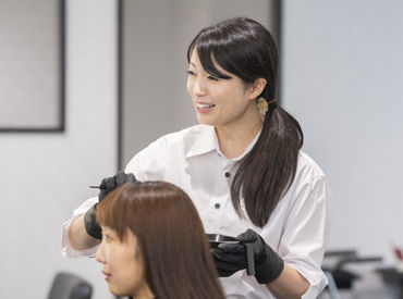 株式会社ハクブン　HAIR SALON IWASAKI 熊本阿蘇店 分りやすい技術講習があります!
ブランクがある方も都度教えるので
美容師免許があれば応募OK◎
※画像はイメージです