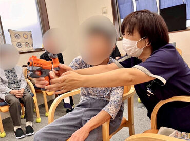 プライベートに合わせてムリなく続けられる職場！
職場の雰囲気や活動の様子は
SNSやホームページもご覧ください♪