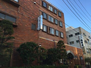 ↑ビジネスホテル福田屋（浅草）
日本へ遊びに来ている外国の方の予約も多く、
英語の練習もかねて働くことができます！◎