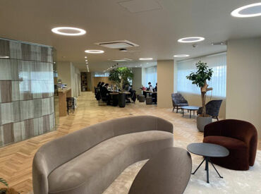 マナトレーディング株式会社 女性スタッフが多く、わいわい楽しい雰囲気♪
未経験でもみんなでフォローするから安心してスタートできます★