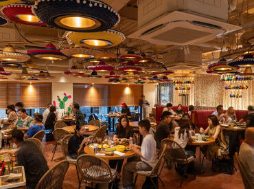 沖縄にHUGE2店舗目のメキシカンレストランが誕生♪
陽気で愉快な雰囲気の中で一緒に働きませんか?