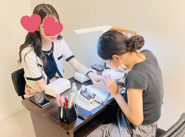 オフィス内にネイルサロン有り!
一部無料でできちゃいます★
月々の美容代も浮かせられちゃう!?