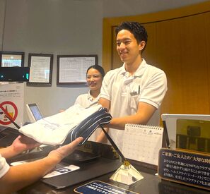株式会社ハヤシ　勤務地：ホテル イースト21東京　【007】 リフレッシュできる空間で贅沢なバイトを…★ 
ゆったりとした時間が流れる落ち着いた空間で、のびのび楽しく働きませんか？